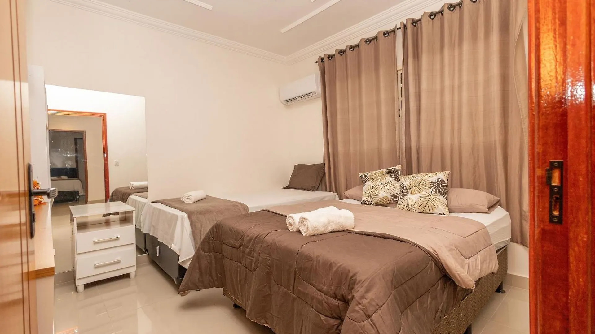 بيت للعطل Casa 4 Quartos C/ Varanda Gourmet E Piscina كلدس نوفاس