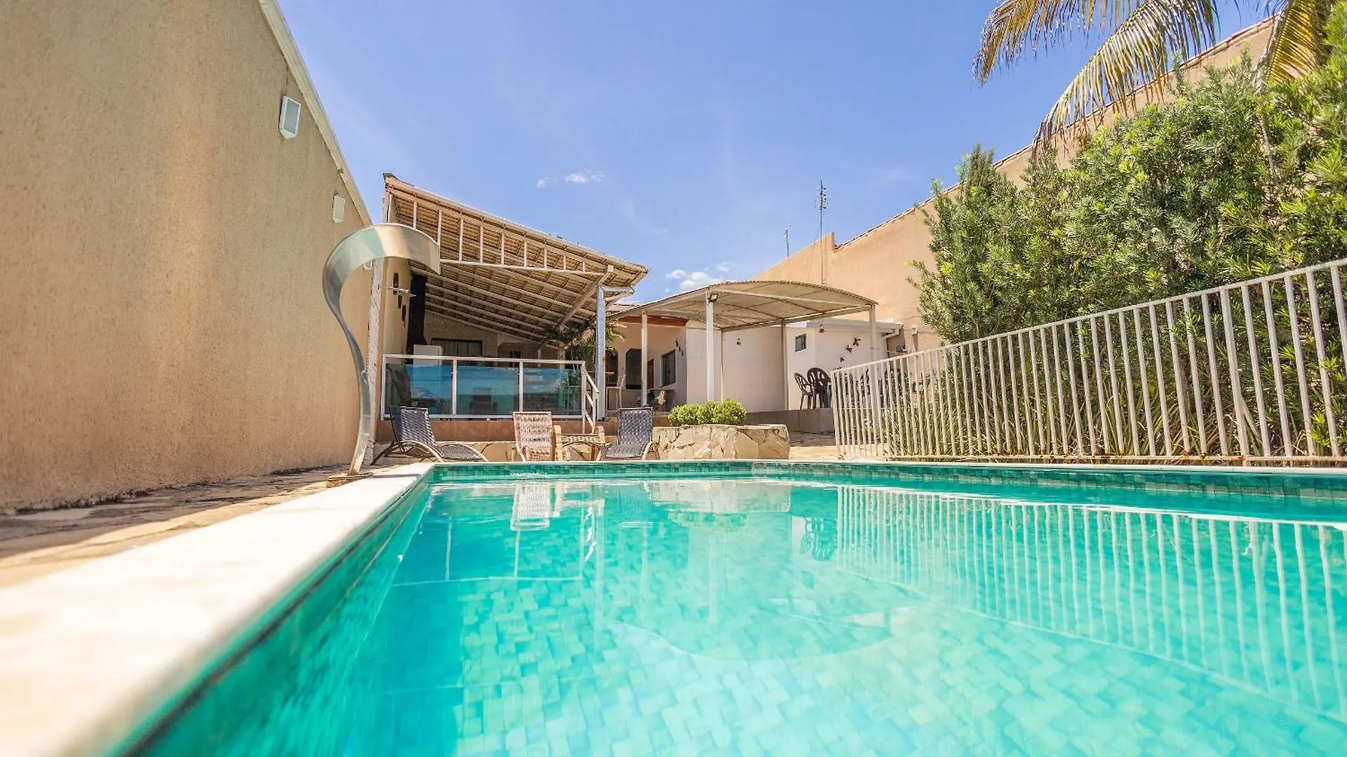 بيت للعطل Casa 4 Quartos C/ Varanda Gourmet E Piscina كلدس نوفاس البرازيل